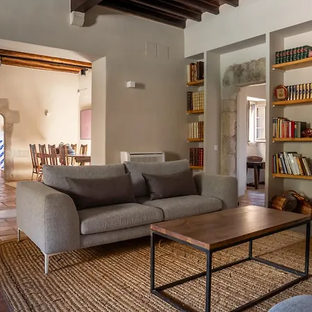 Deco - Casa Castell De בית נופש *